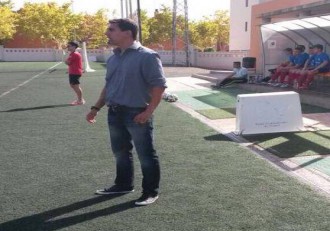 Miguel Domingo entrenador del CD Lécera